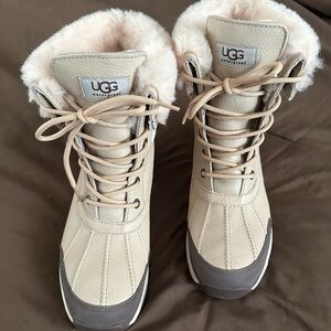 UGG Women's Waterproof Lace-Up Winter Boots in Beige and Brown
